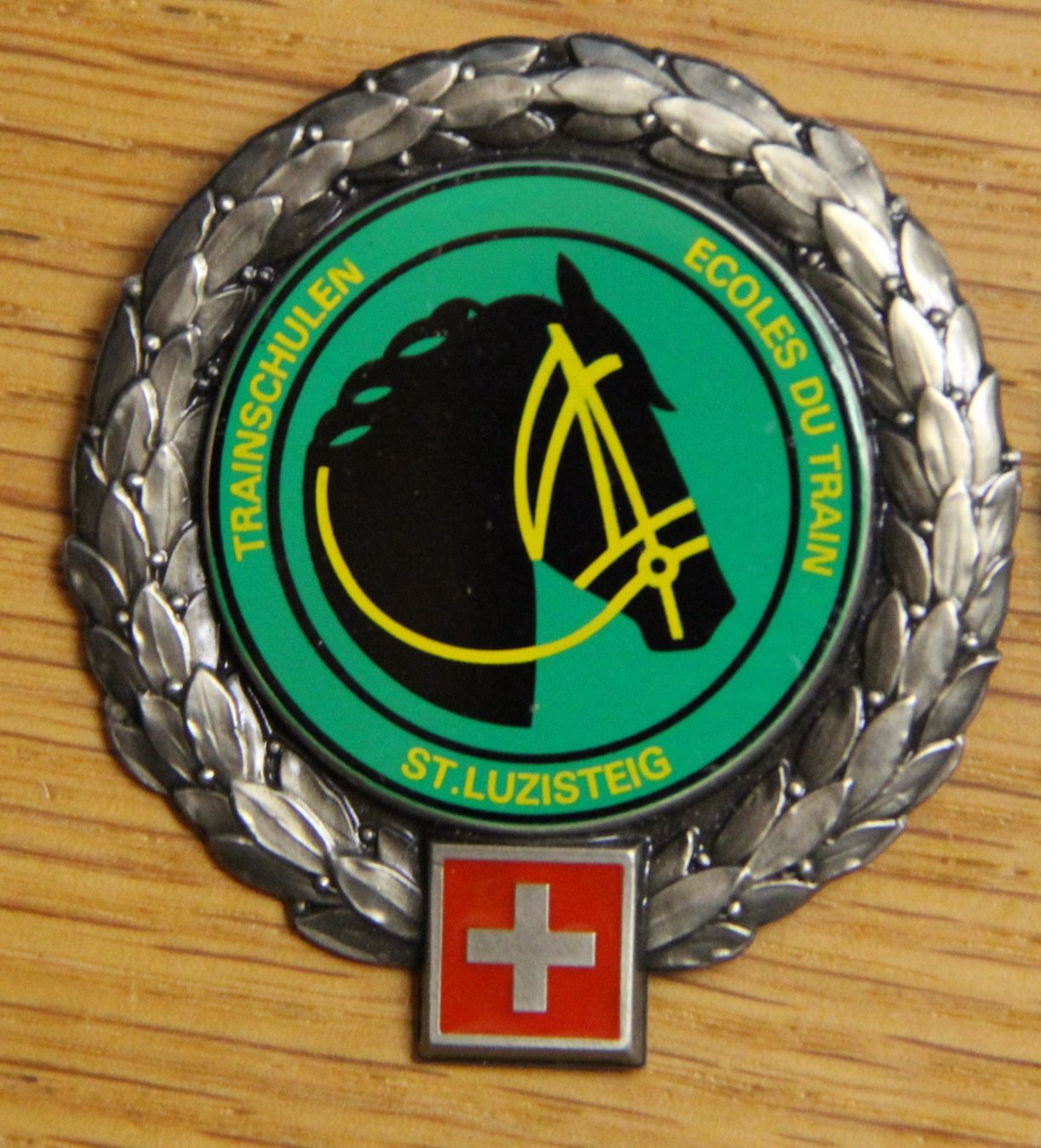 Armée suisse Plaquettes & Badges: Trainschulen St. Luzisteig Beretemblem – D'occasion à Belp par Tomsek