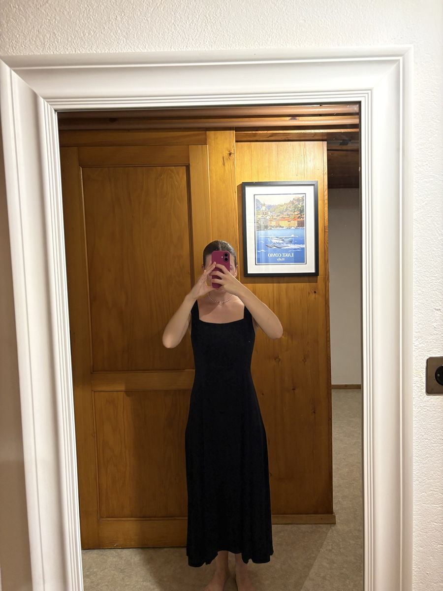 Stradivarius Robes: black summer dress – D'occasion à Grindelwald par juliacieeslak 4