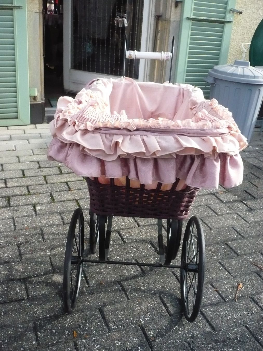 Carrozzine per bambole: Nostalgischer Puppenwagen – Usato da Biberist venduto da Urmel 3