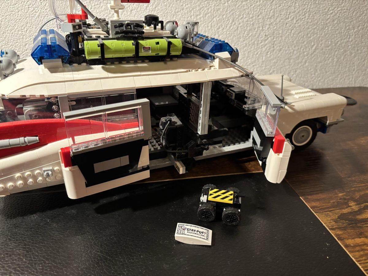 Lego Kit di costruzioni: LEGO 10274 Ghostbusters ECTO-1 - aufgebaut – Usato da Jonen venduto da Sschriber 6
