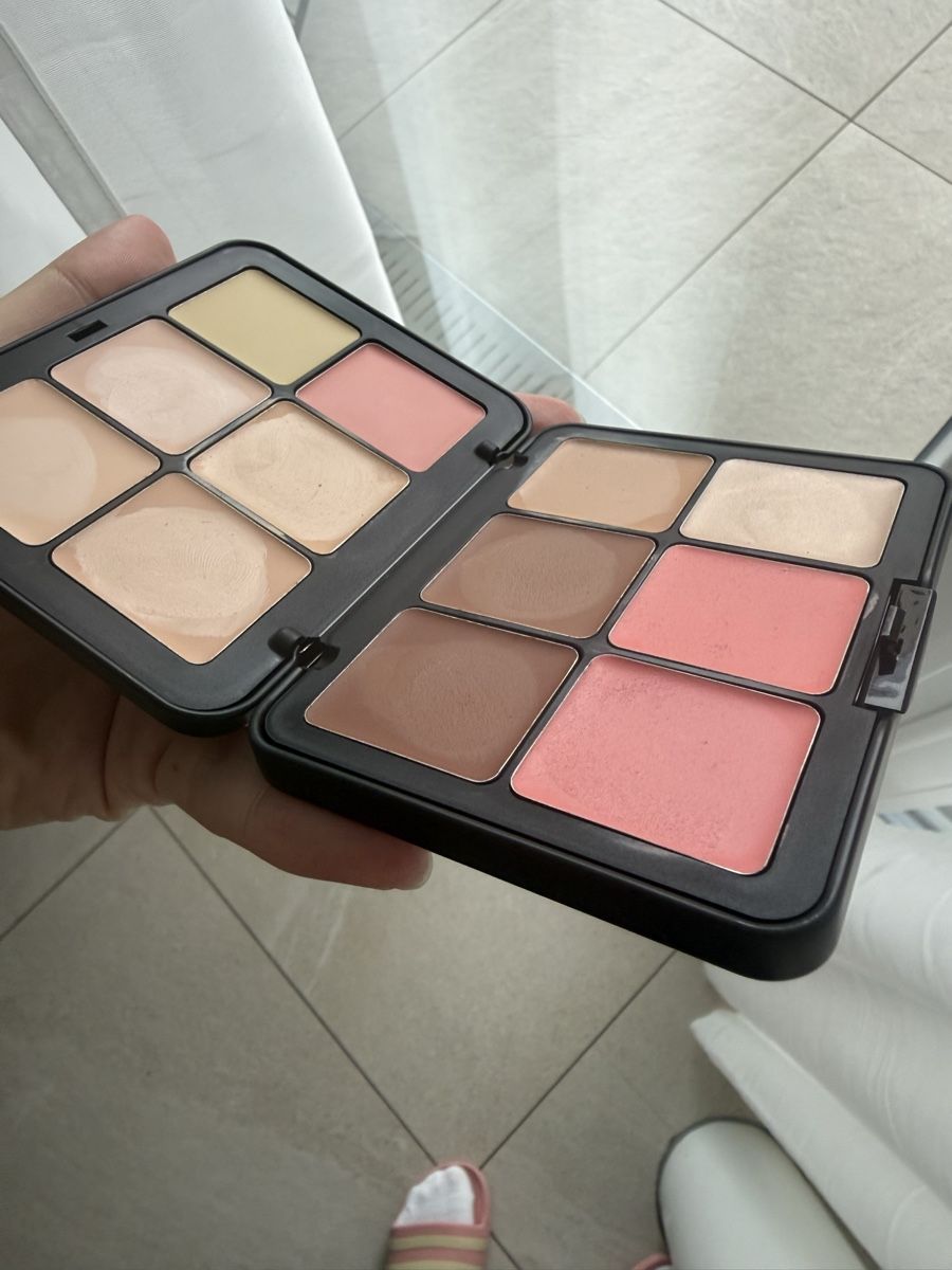 Make Up For Ever Make-up: Makeup Forever HD face palette All in One – Usato da Männedorf venduto da fge_tt7h 4