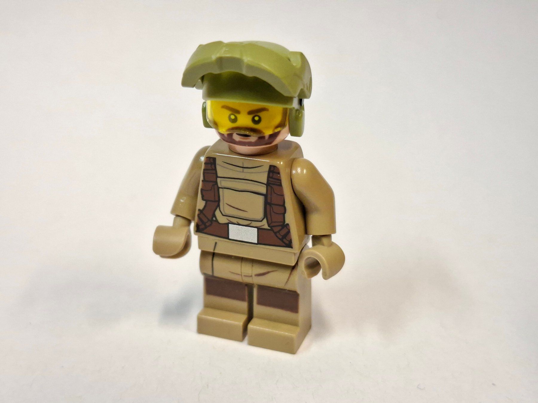 Lego Spielzeuge: Lego Star Wars Resistance Trooper sw0867 – Gebraucht aus Sils im Domleschg von AMAG_AUDI_ZH