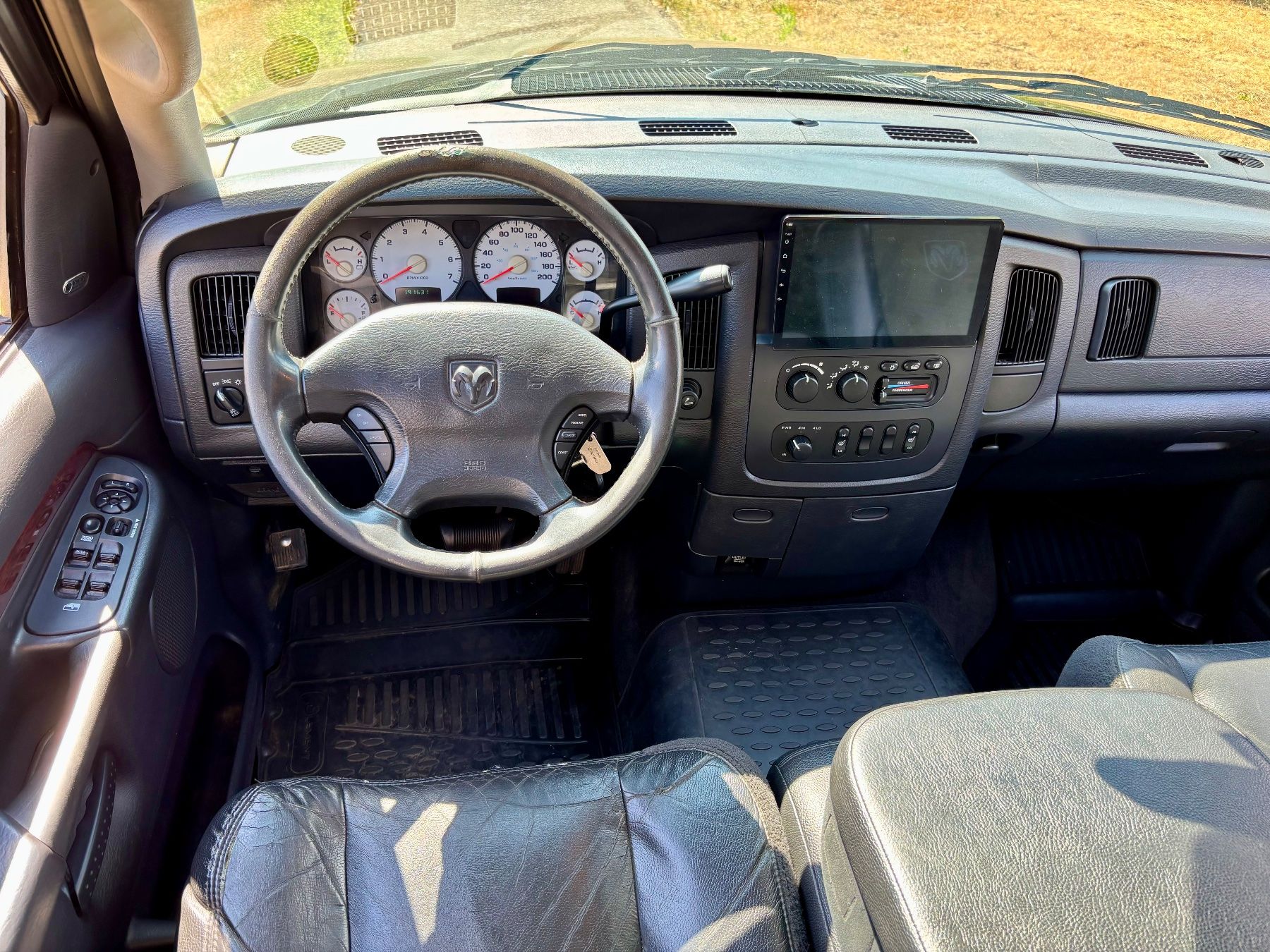 Dodge Automobili: Dodge Ram 1500 Quad Cab 4x4 mit MFK – Nuovo (secondo la descrizione) da Bretzwil venduto da Mygarage4147 6