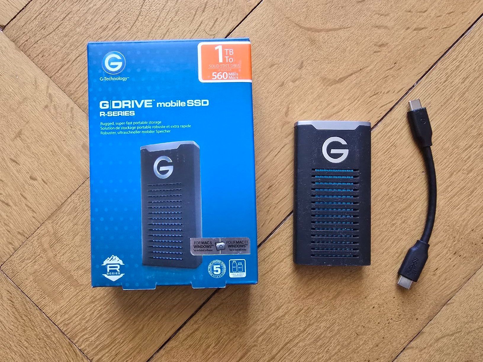 Dischi rigidi: G-DRIVE mobile SSD R-Series 1TB USB-C Thunderbolt 3 SSD – Usato da Bern venduto da rondal