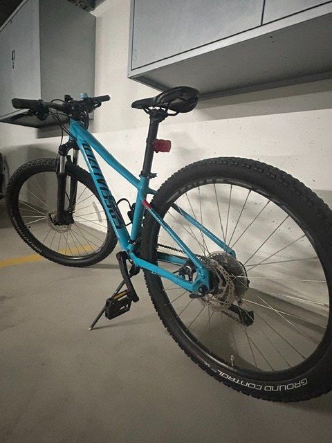 Specialized Biciclette: Specialized – Usato da Küssnacht am Rigi venduto da Uvaan 2
