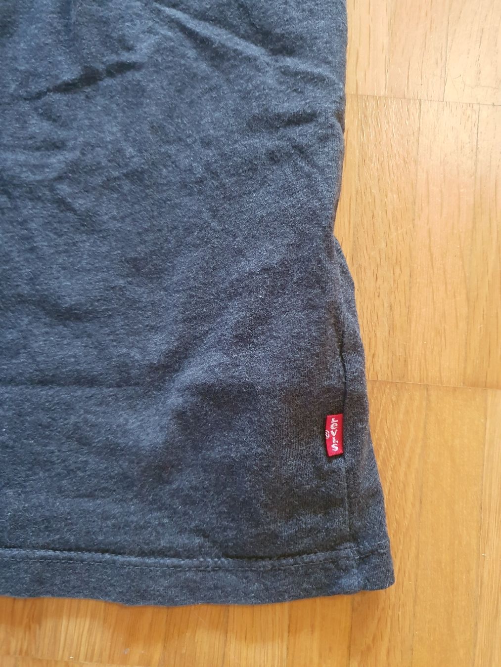 Levi's T-Shirts: Tshirt Levis Grösse M – Gebraucht aus Rothenburg von phi_t656 2