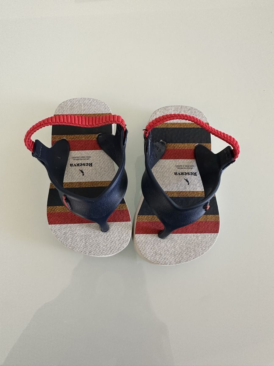 Schuhe für Jungen: Baby Sandals, Flip flops Size 19/20 – Gebraucht aus Kloten von gab_jl5l