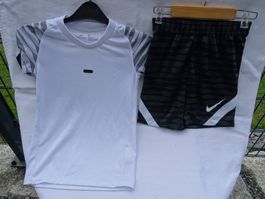Nike Dri-FIT Set, Gr. 122-128, Top Zustand, Sommer-Look
