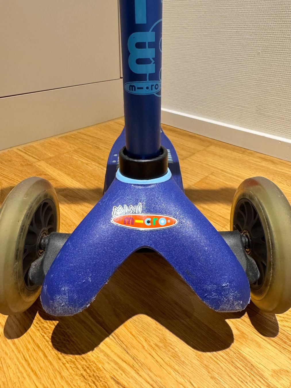 Micro Kickboard: micro mini Roller Trottinett blau – Gebraucht aus Gommiswald von S-Racer-S 1