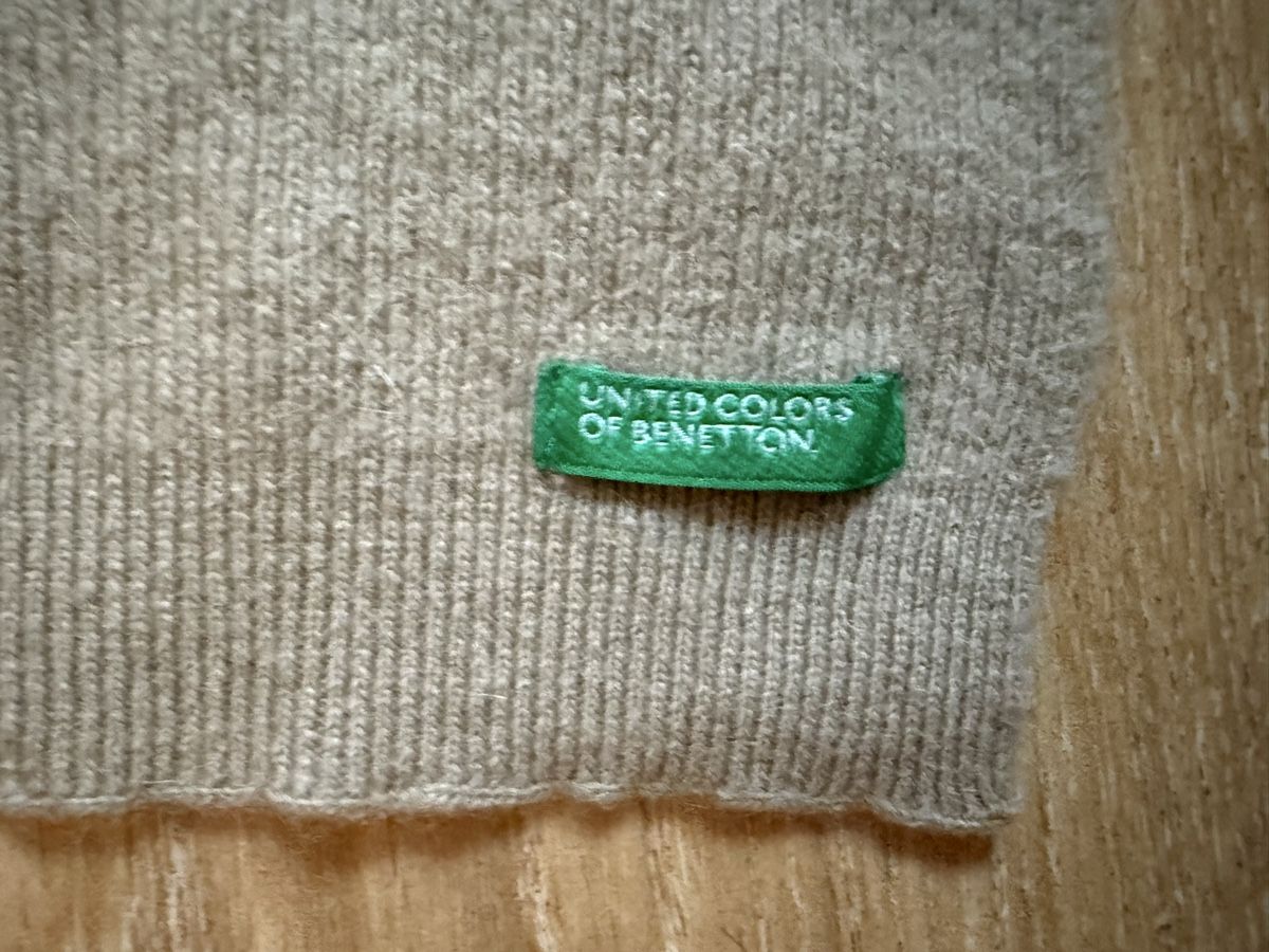 Benetton Foulards, Tücher & Schals: Écharpe beige laine Benetton – Gebraucht aus Tavannes von Thriftshop 4