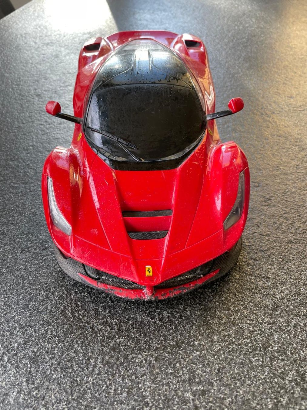 Giocattoli: ferngesteuerter Ferrari LaFerrari Modellauto, rot – Usato da Bern venduto da dominique124