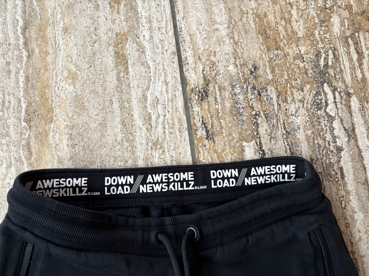 C&A Pantaloni: Trainerhose C&A Grösse 158 – Usato da Nürensdorf venduto da Yellowstone09 4
