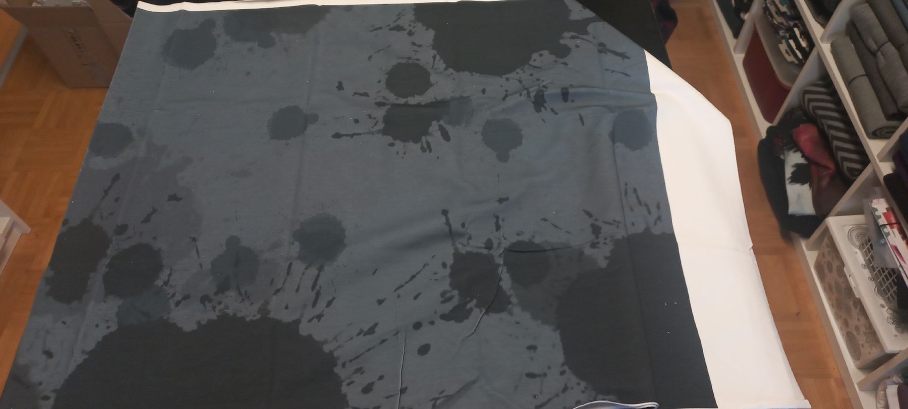 Tessuti: Panel Fuchs blau/grau Sommetsweat – Nuovo (secondo la descrizione) da Flawil venduto da nimyqu 2