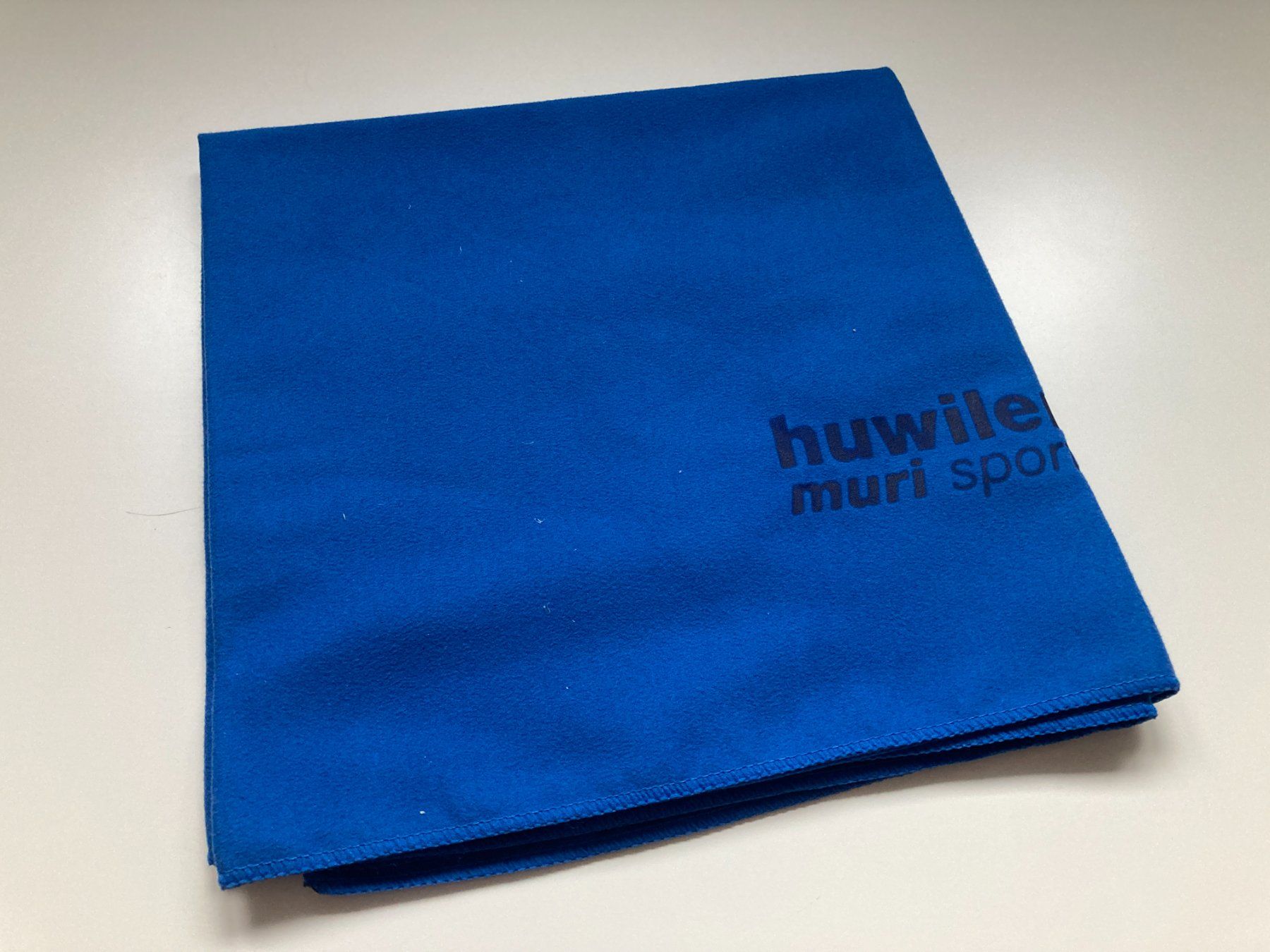 Serviettes: Serviette de sport bleue 90% Polyester 10% Polyamide – Neuf (Voir description) à Biel/Bienne par almercaa