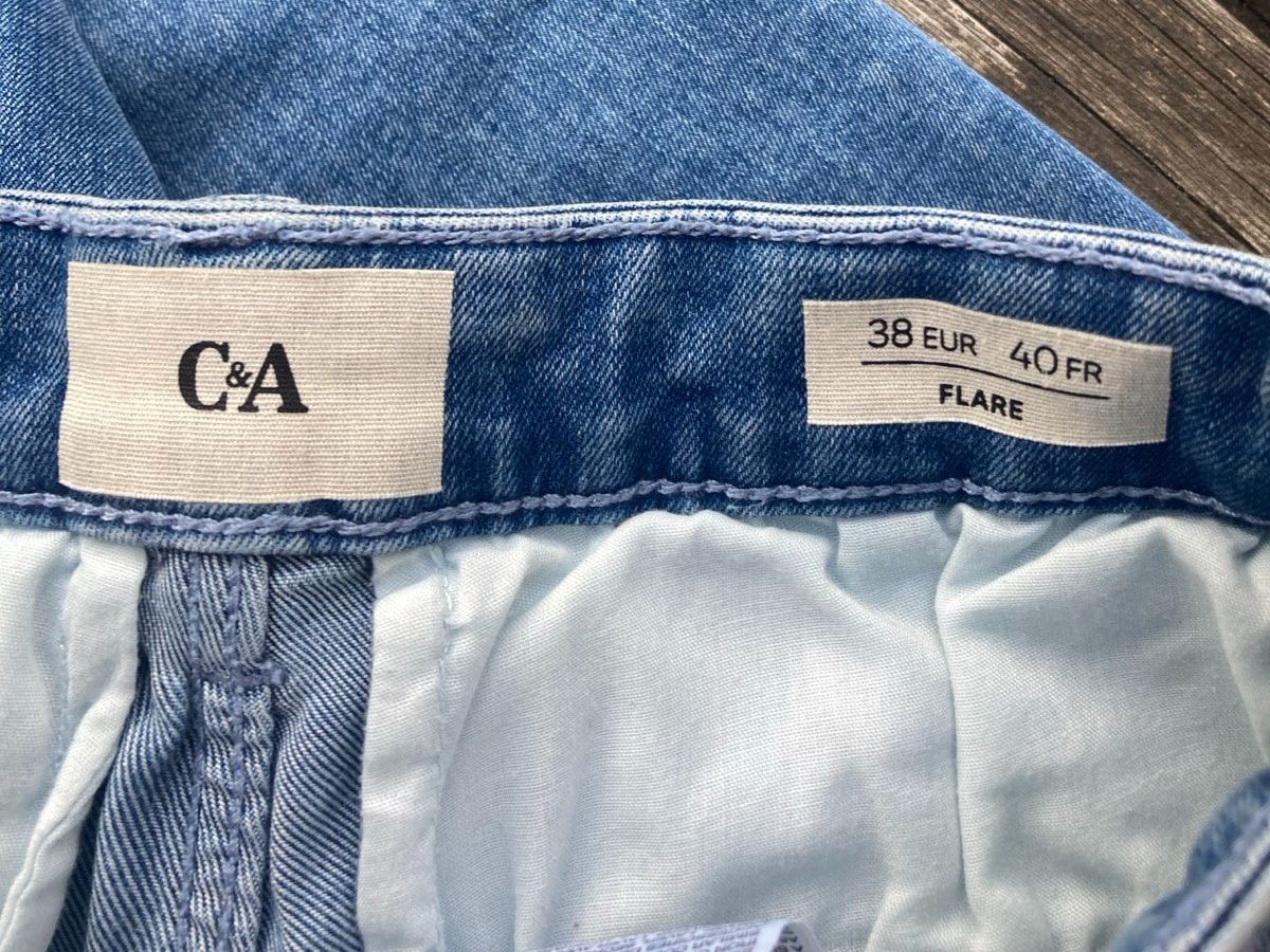 C&A Jeans: C&A Flare Jeans 38 – Usato da Wädenswil venduto da Pixie_ 2