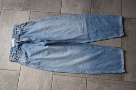 Damen Bershka Balloon Baggy Jeans gr. 34