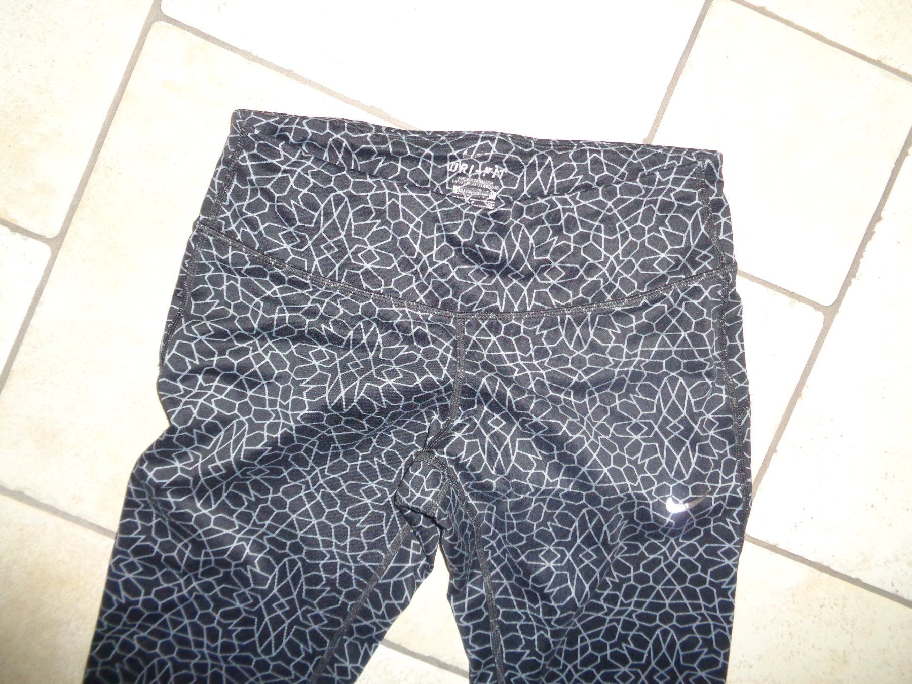 Pantaloni: Sporthose  DRI - Fit  Grösse S – Usato da Kreuzlingen venduto da Robi-2003 1