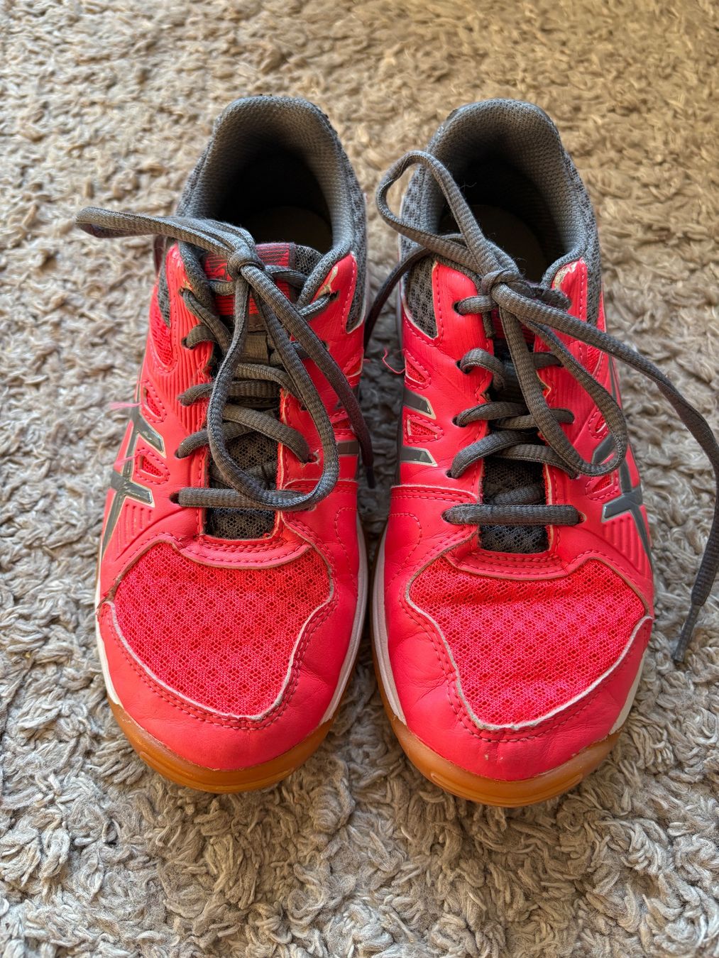 Asics Scarpe da uomo: Asics Hallenschuhe, Grösse 35 – Usato da Aarau venduto da stellabianca