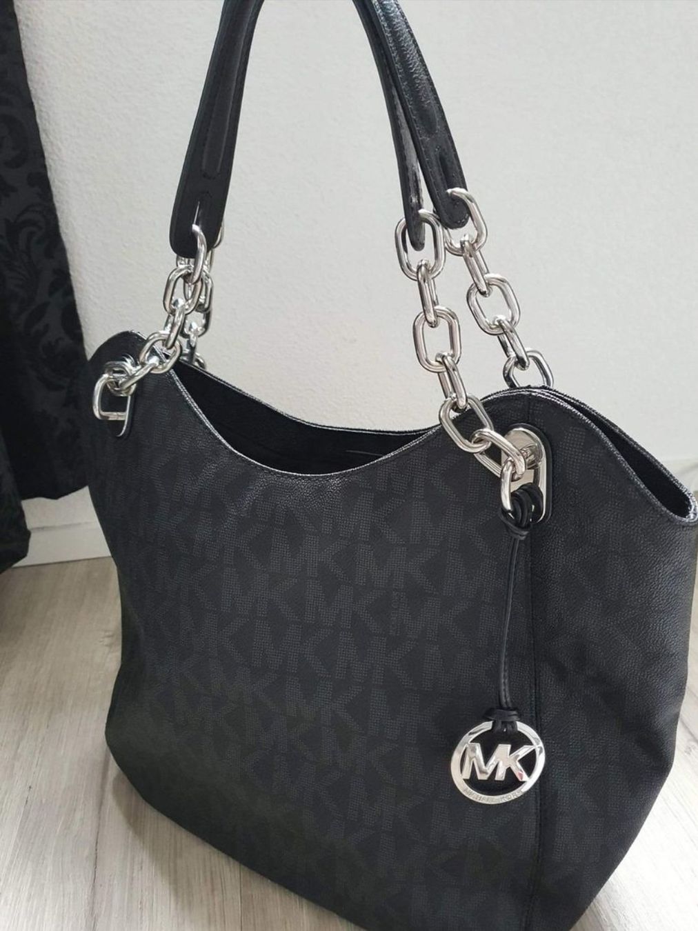 Michael Kors Borse da donna: Tasche Michael Kors – Usato da Felben-Wellhausen venduto da Lyanilu