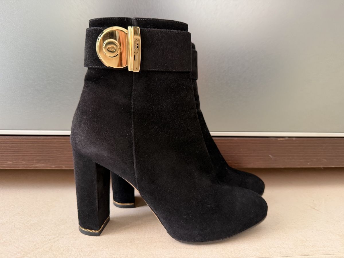 Salvatore Ferragamo Scarpe da donna: Ferragamo suede heels 38 size – Nuovo (secondo la descrizione) da Corsier GE venduto da Karol_save_planet 8