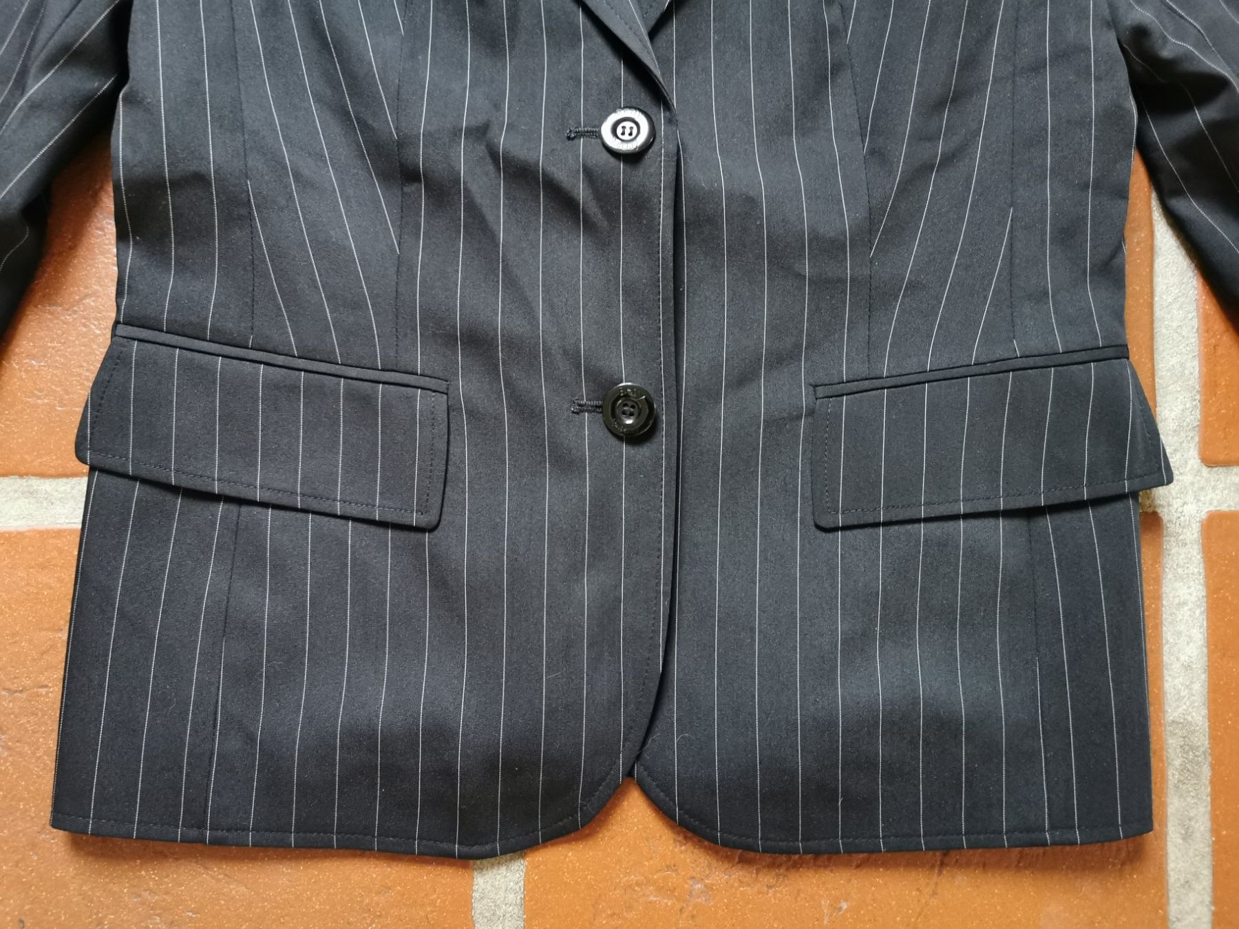 Betty Barclay Giacche: Betty Barclay; schwarzer Blazer gestreift Gr. 38 – Usato da Boniswil venduto da Totomat-Lady 1
