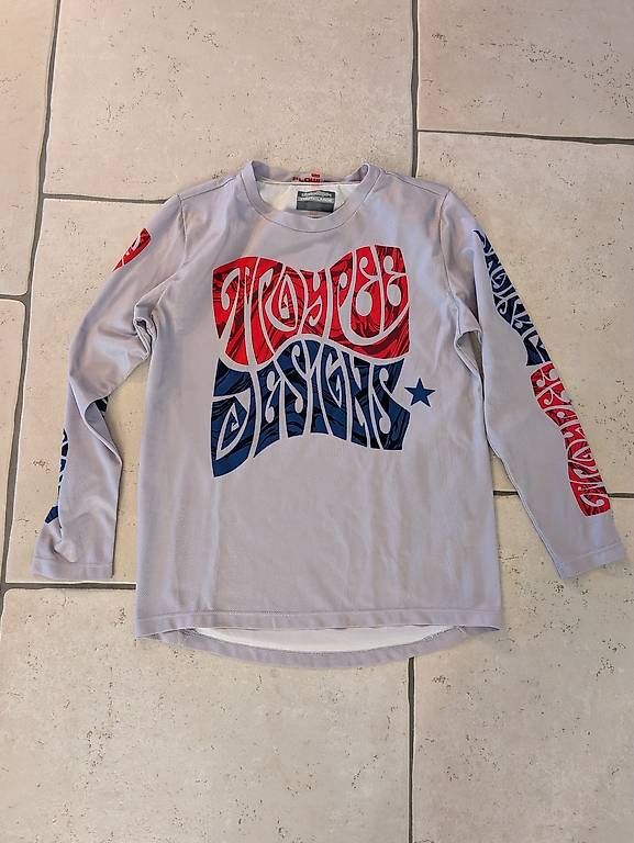 Hemden, T-Shirts & Polos: Cooles Bikeshirt, TroyLeeDesigns, youth large – Gebraucht aus Uster von bikesnow