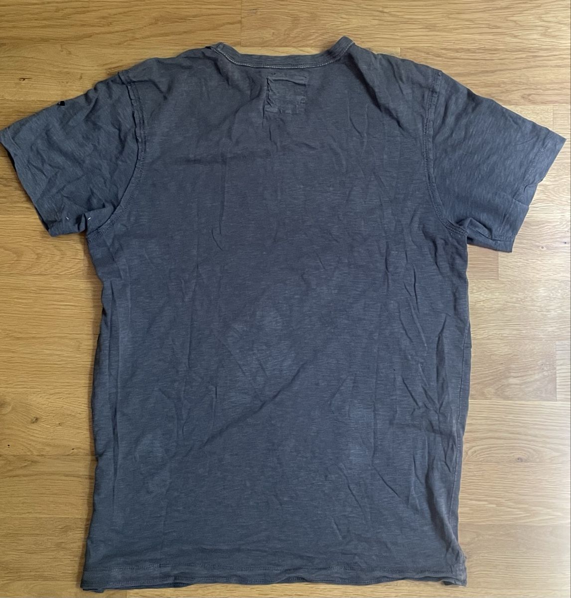 H&M T-shirts: LOGG T-Shirt Adventure – D'occasion à Himmelried par Lucas1212 4