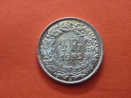1/2 Fr. 1952 vorzüglich + ungereinigt  -