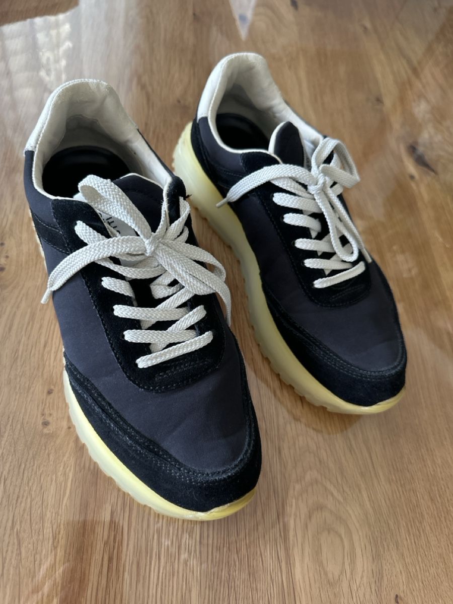Massimo Dutti Scarpe da uomo: Massimo Dutti sneakers 40 size – Usato da Adliswil venduto da Maro_7
