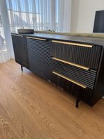 Sideboard Akazie massiv schwarz, 175x40x74 cm, goldene Griff