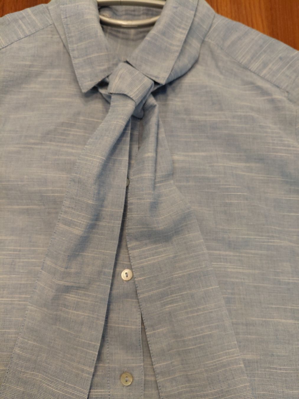 Esprit Camicette: hellblaue Esprit Bluse gerade geschnitten Gr M/L + Schleife – Nuovo (secondo la descrizione) da Uster venduto da mar_276v 2