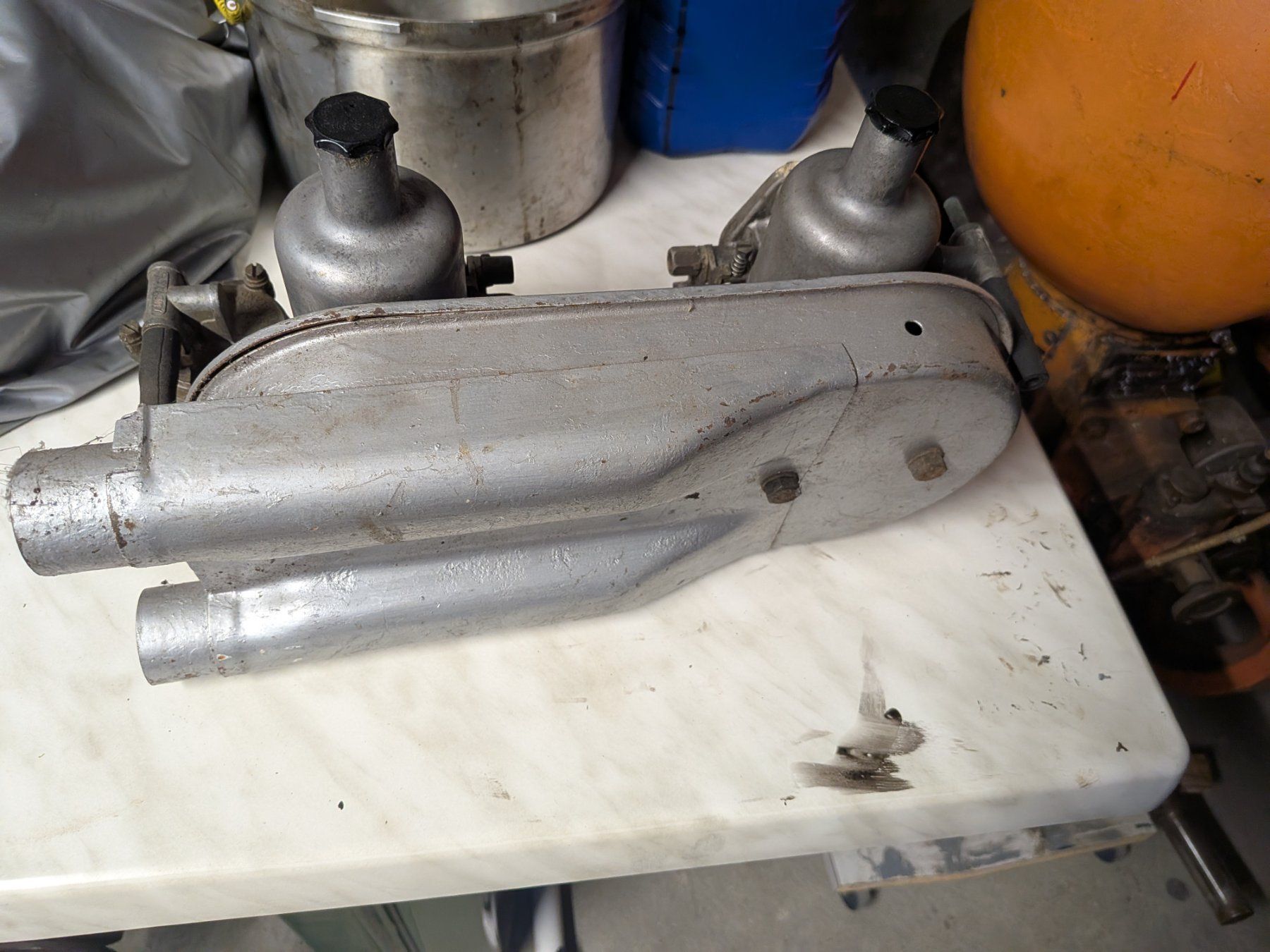 Triumph Tutti pezzi di ricambio auto: Triumph Spitfire Doppelvergaser – Usato da Lyss venduto da Spartan76 1