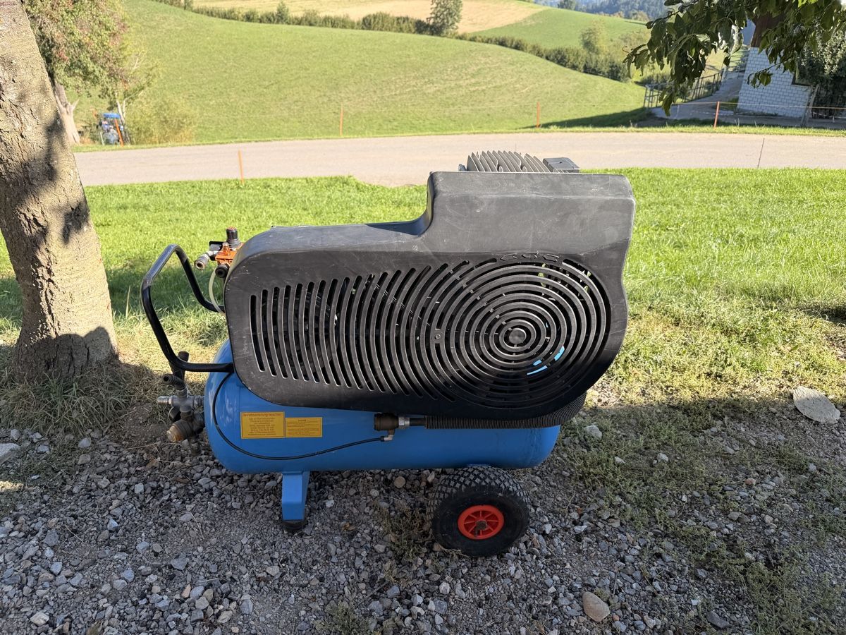 Kompressoren: Kompressor 90 Liter  – Gebraucht aus Willisau von 041_max 3