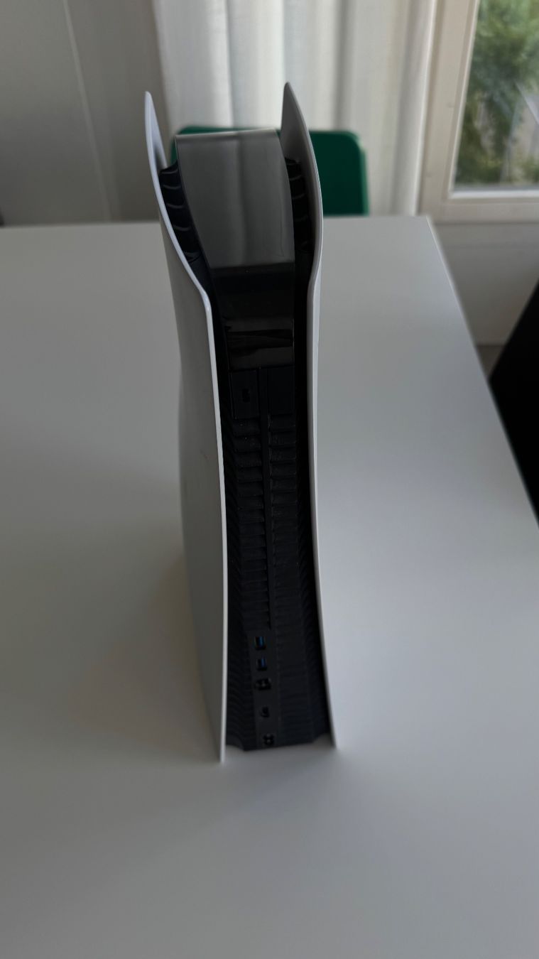 Sony Konsolen: PS5  disc – Gebraucht aus Zürich von pet_7n58 2