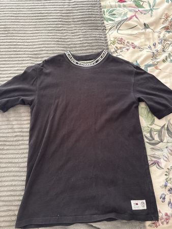 Tommy Jeans T-Shirt schwarz Grösse M guter Zustand