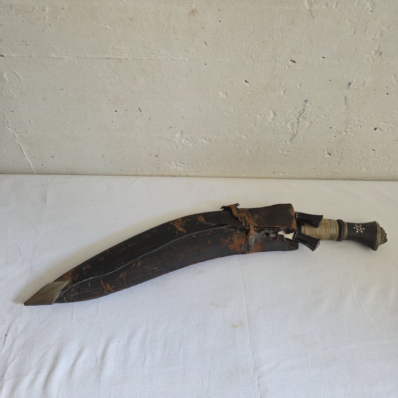 Altre raccolte & rarità: Kukri Messer Indien mit Scheide  – Usato da Stans venduto da Ducati16 1