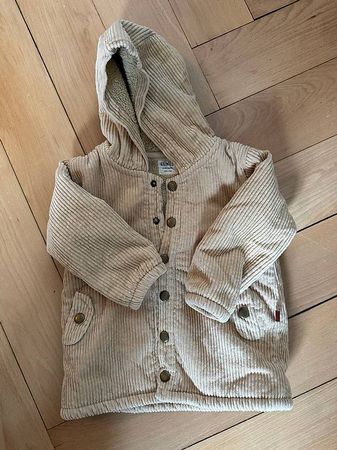 Sehr schöne Kord Winterjacke gefüttert von Kidwild