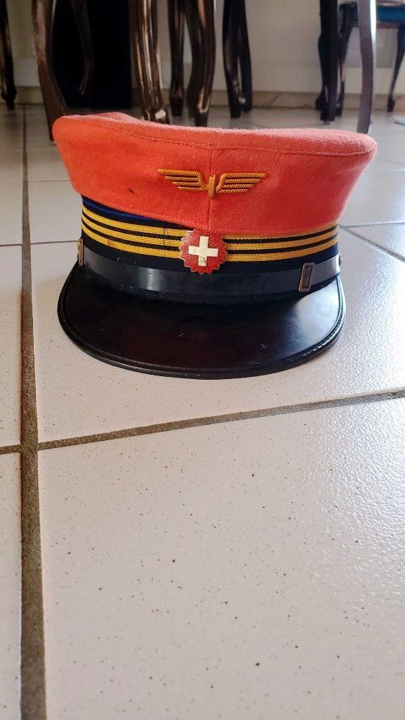 SBB/CFF/FFS Uniformen: Antiker Schweizer Eisenbahner Hut – Gebraucht aus Courtaman von Silb