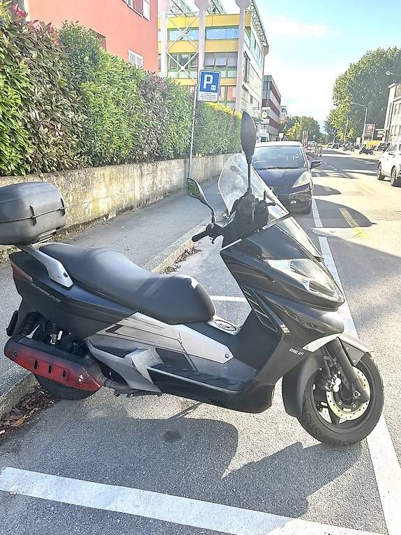 Scooter: Scooter tell Silverblade 250 – Usato da Colombier VD venduto da Xzbit