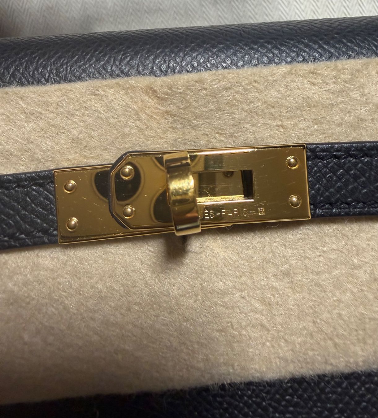 Hermès Borse da donna: HERMÈS Kelly 25 – Nuovo (secondo la descrizione) da Pfäffikon SZ venduto da happy.life 7