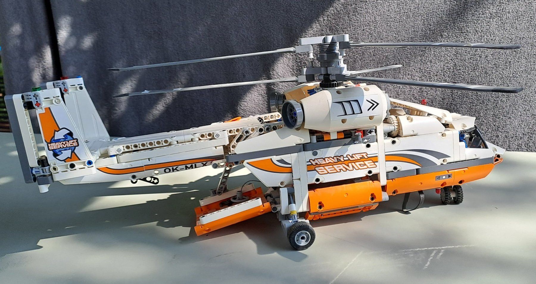 Lego Baukästen: Lego Technic Schwerlasthubschrauber – Gebraucht aus Luzern von Ste778 1
