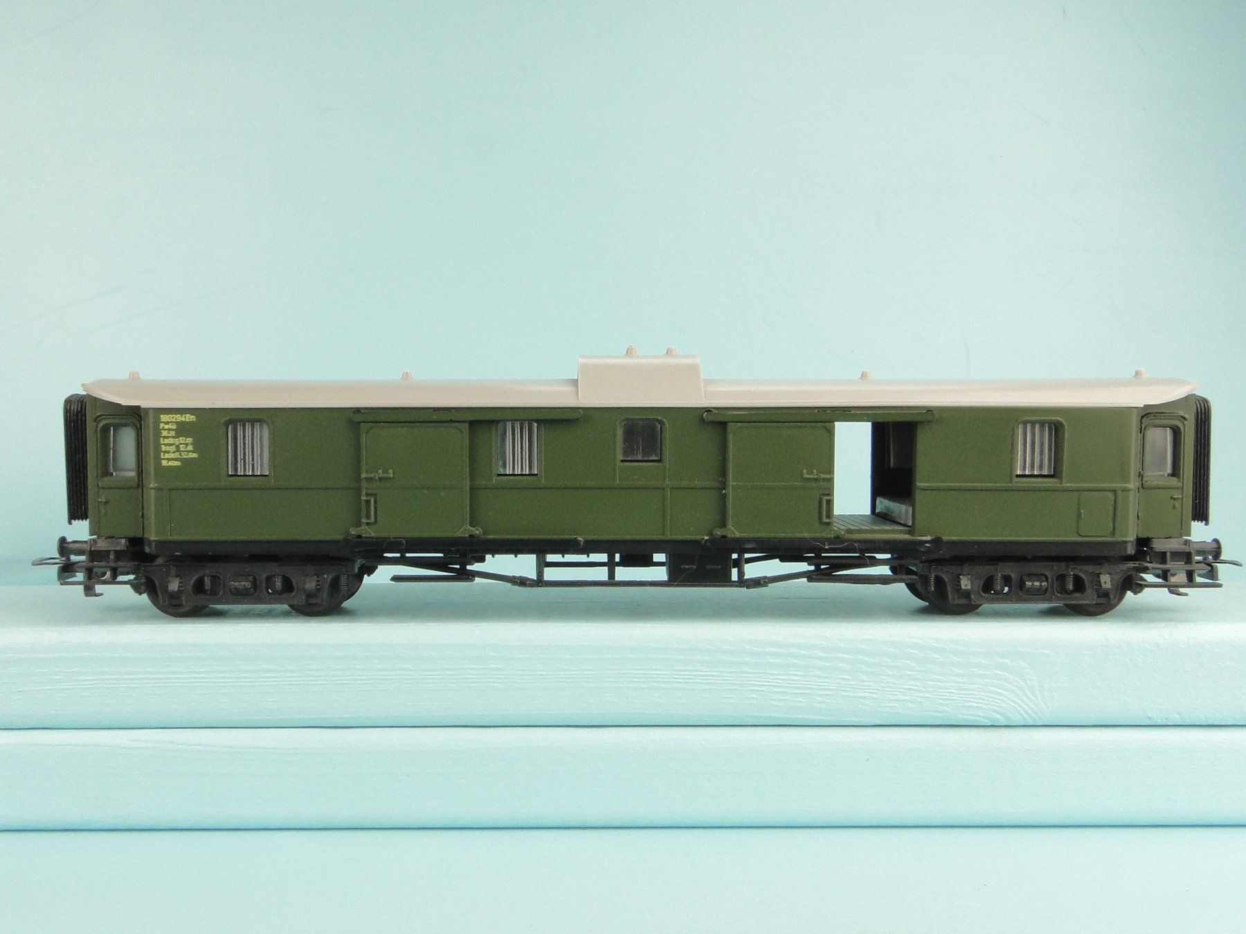 Liliput Modellini di ferrovie: Liliput 294 Gepäckwagen – Usato da Bülach venduto da cann11 8