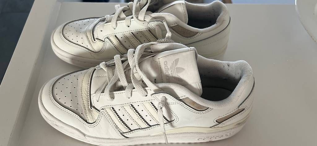 Scarpe da uomo: Adidas gr 41 1/3 – Usato da Frauenkappelen venduto da ann_65rk 1