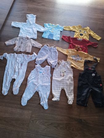 Baby Jungen Unisex Kleider Kleiderpaket 11 teilig ab 1.-