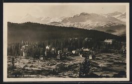 Flims-Waldhäuser, Gesamtansicht mit Ber