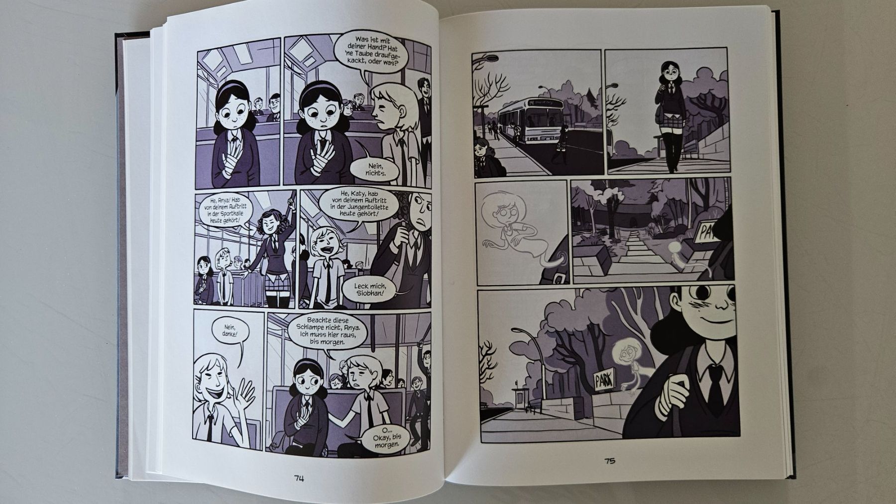 Fumetti: Anya's Geist Graphic Novel Comic Mystery – Usato da Basel venduto da True_Hofer_Store 6