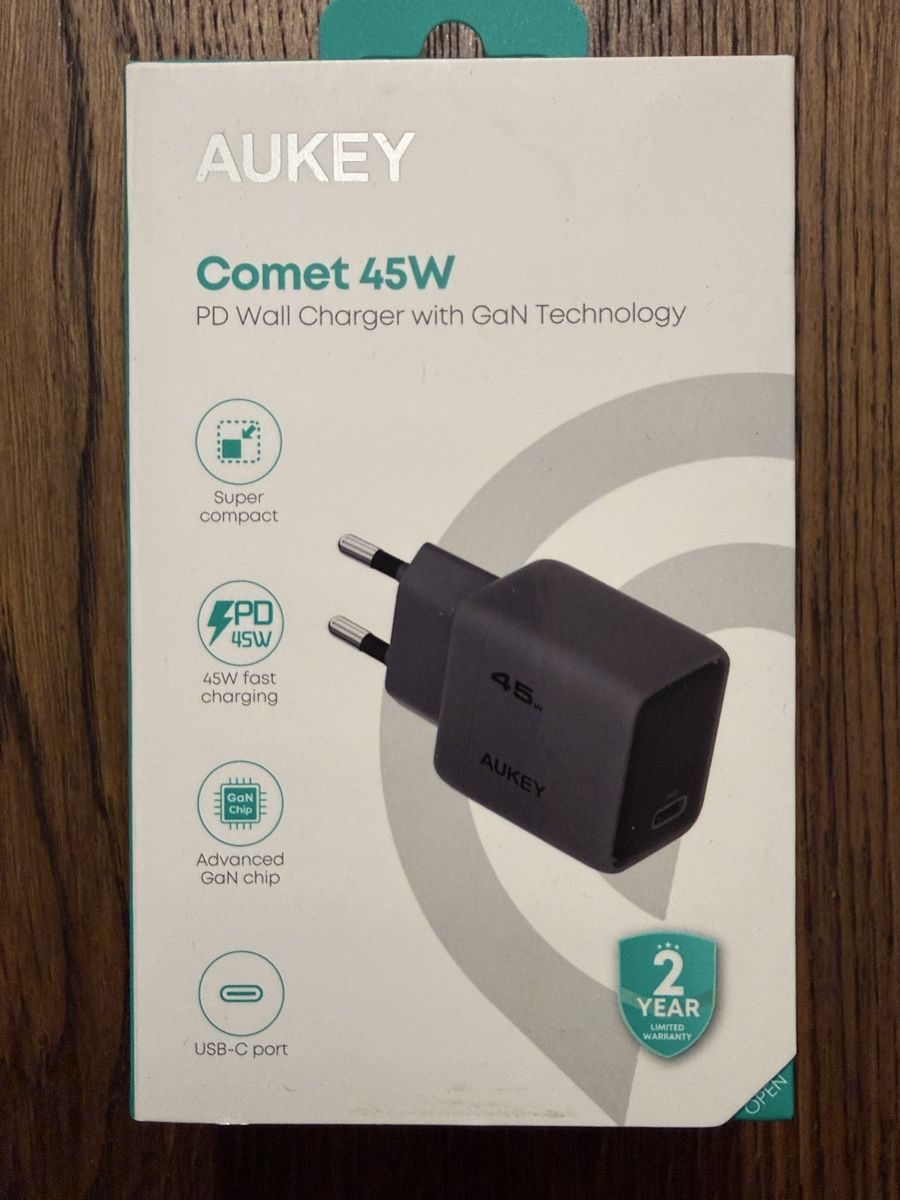 Aukey Caricabatterie: Aukey Comet 45W USB-C neuwertig grau – Nuovo (secondo la descrizione) da Luzern venduto da Roeschuko 6