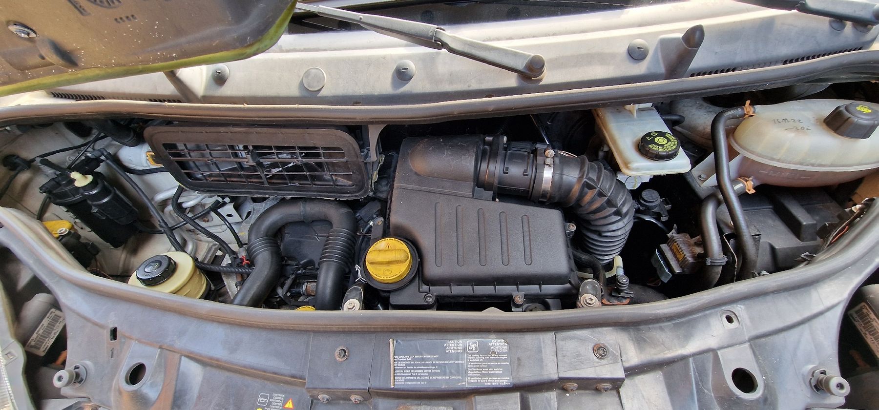 Veicoli commerciali: Renault Trafic 2.0l Diesel Langversion frisch ab MFK – Usato da Tagelswangen venduto da Axel_36 6