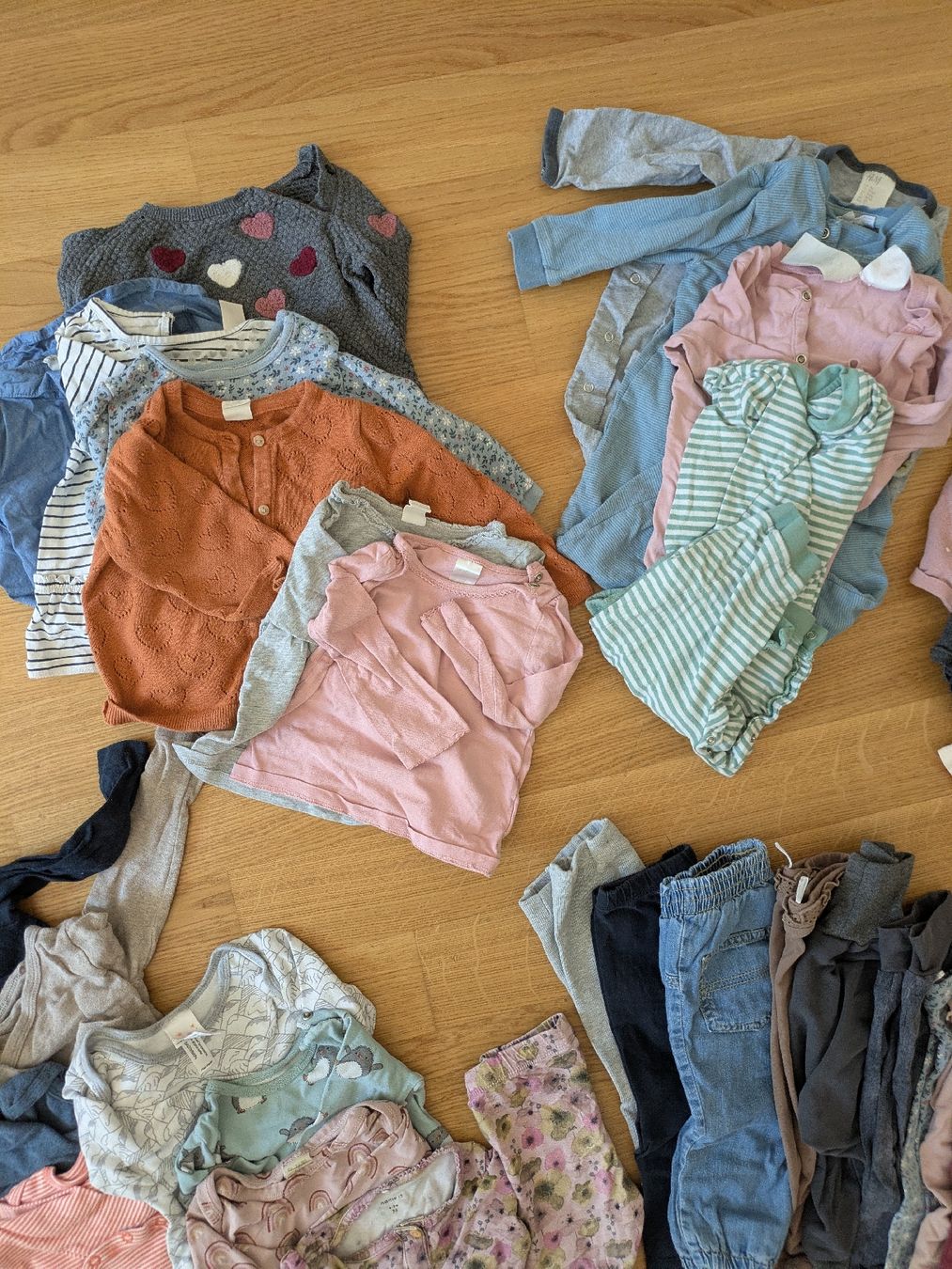 Lotti & Set di vestiti: Kleider Mädchen 80 – Usato da Wädenswil venduto da traviataa 3