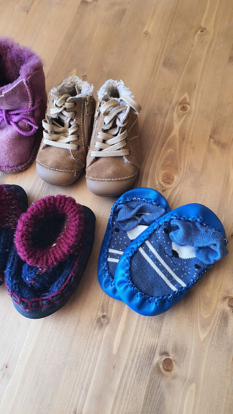 Schuhe für Jungen: 6 Paar Schuhe in Gr. 19/20 – Gebraucht aus Flawil von minggeli83 3